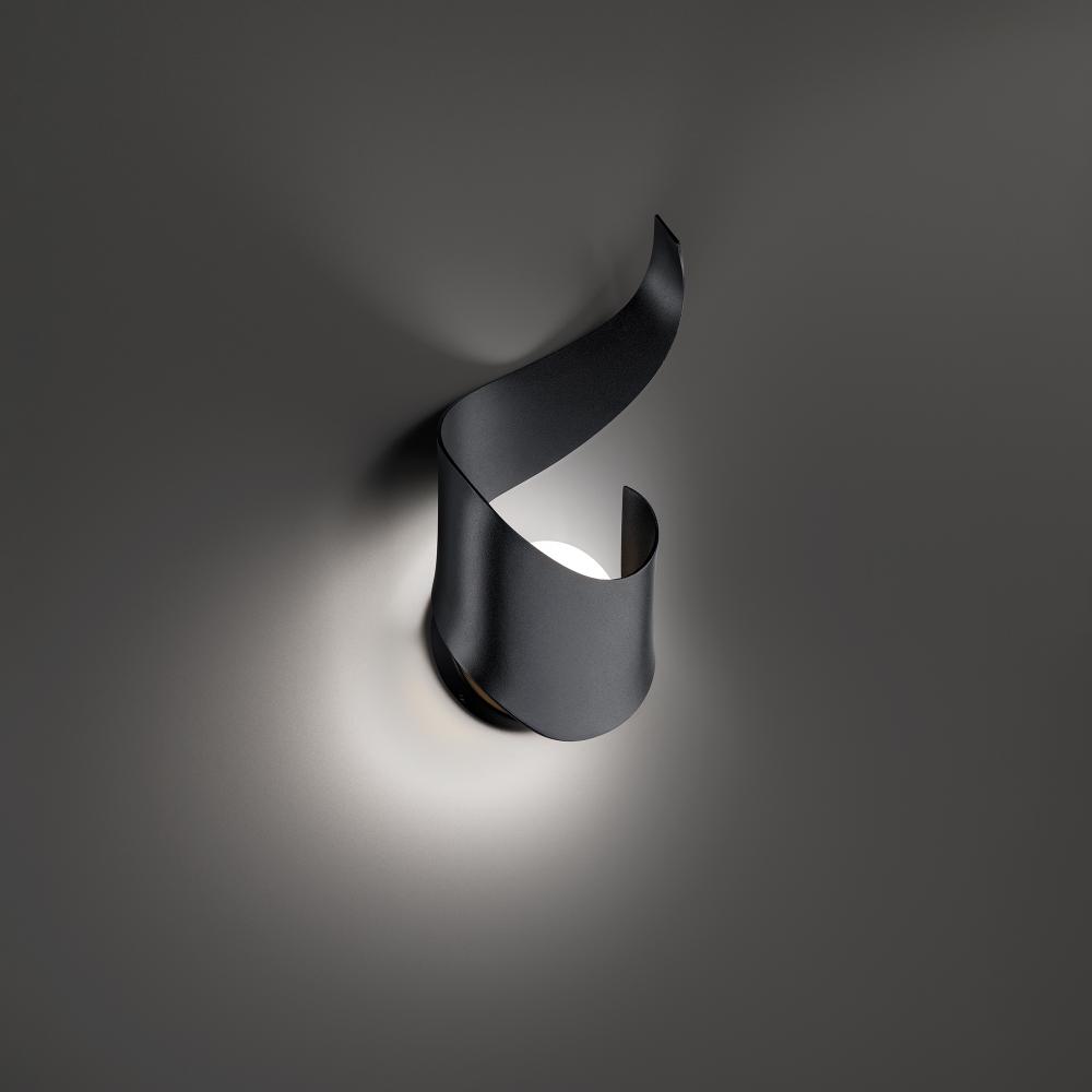 Flamme Outdoor Wall Sconce Light